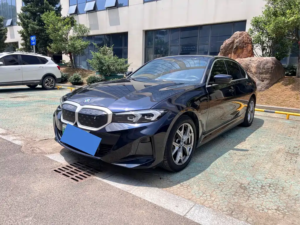 BMW i3 2023