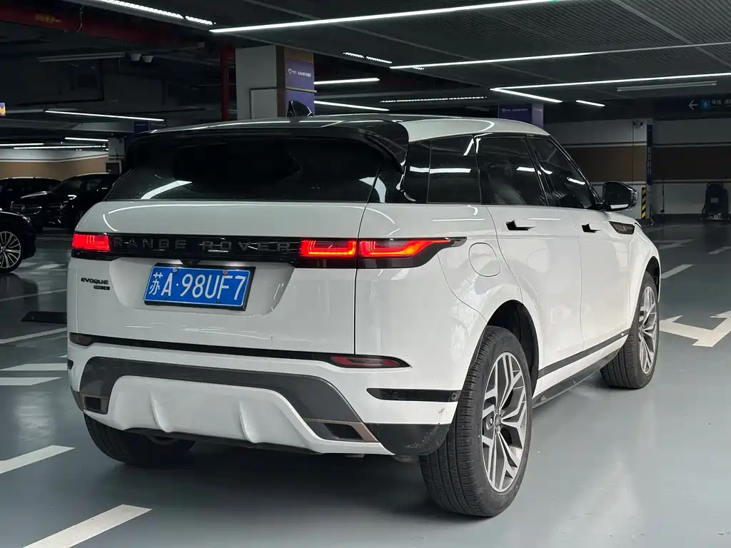 Land Rover Evoque 2021 — фото 5