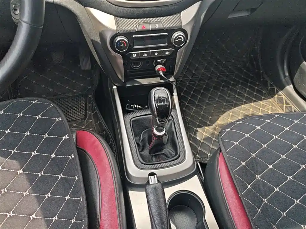 Changan Eado XT 2015 — фото 14