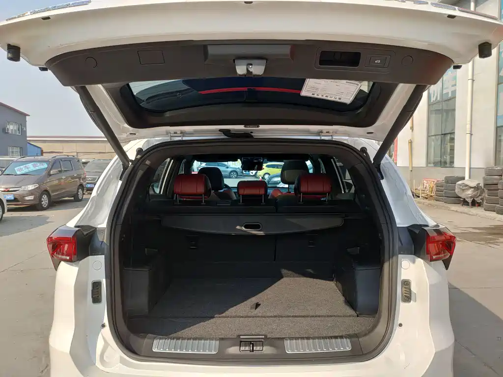 Jetour X70 PLUS 2022 — фото 14