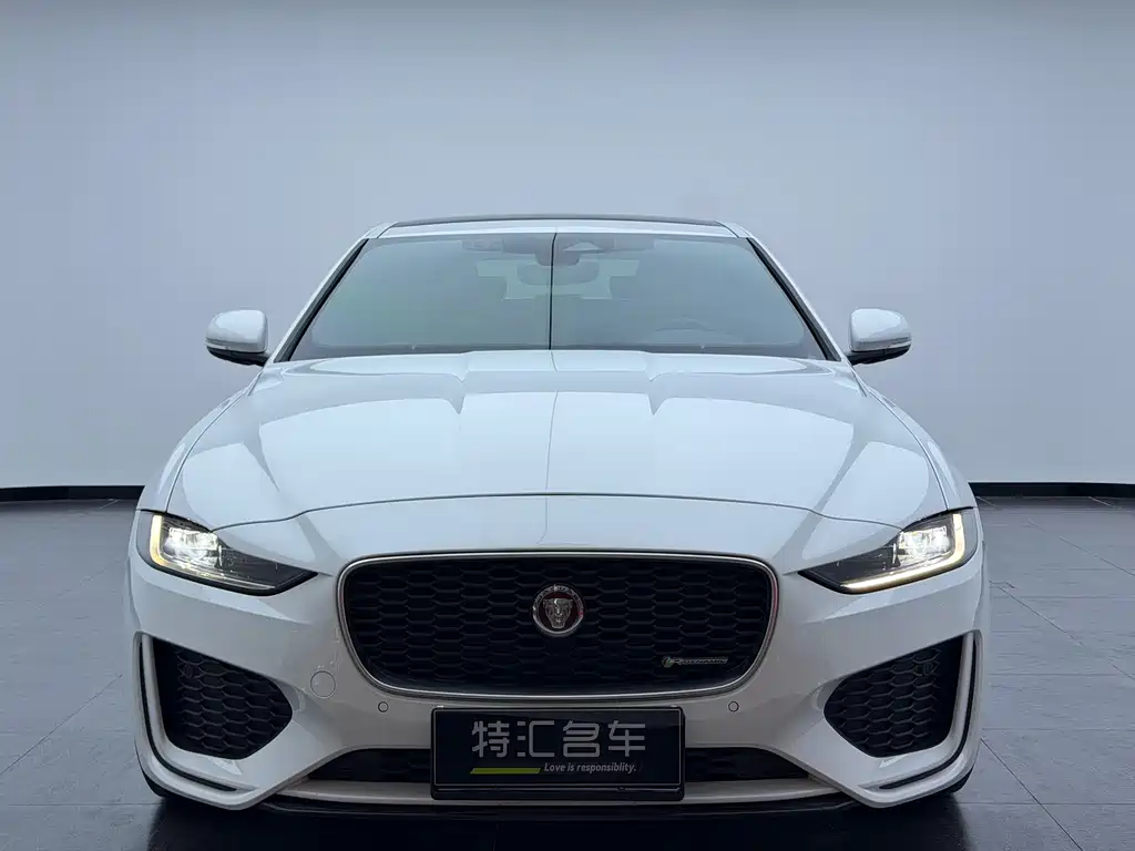 Jaguar XEL 2022 — фото 2