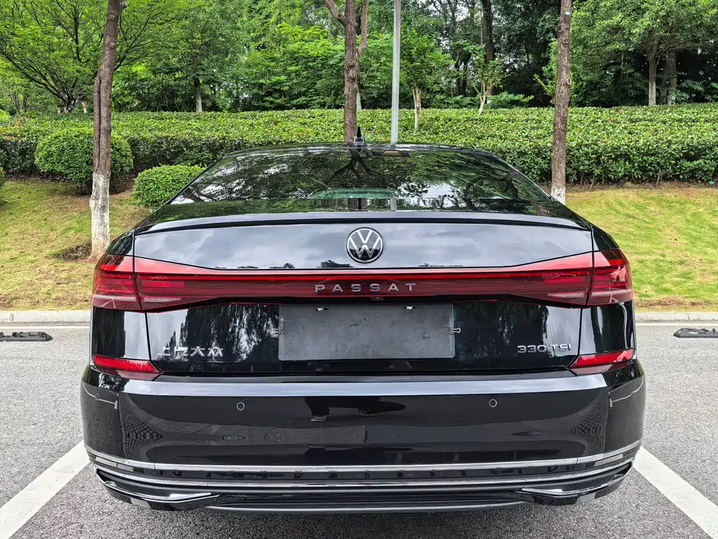 Volkswagen Passat 2022