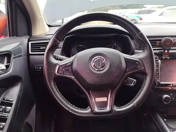 Dongfeng Scenery 580 2017