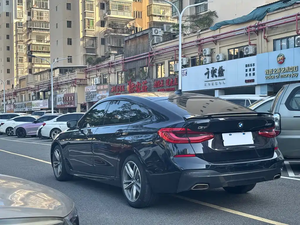 BMW 6 Series GT 2020 — фото 10