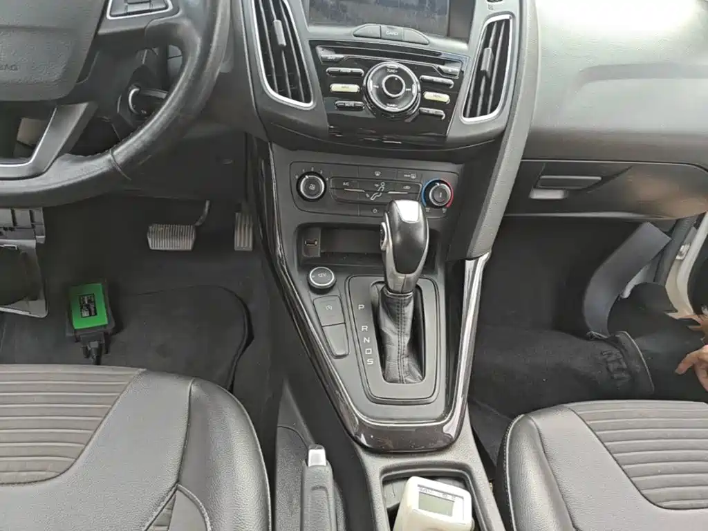 Ford Focus 2020 — фото 14