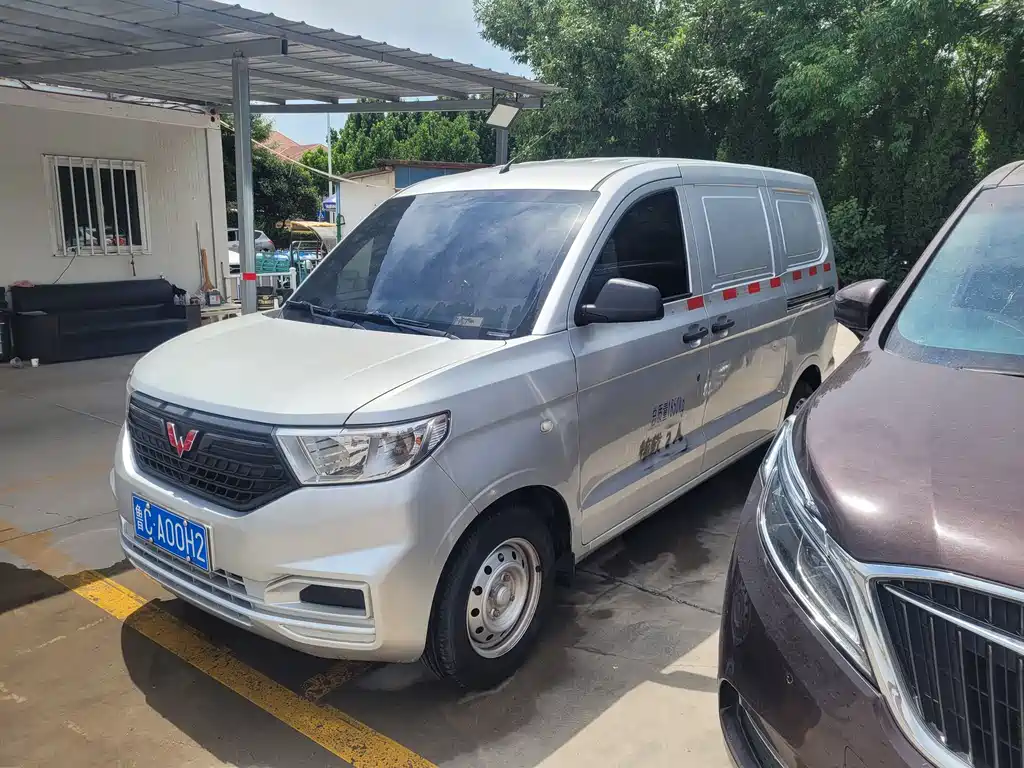 Wuling Hongguang V 2022