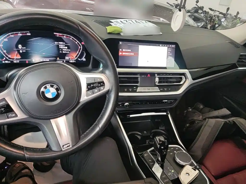BMW 3 Series 2022 — фото 10