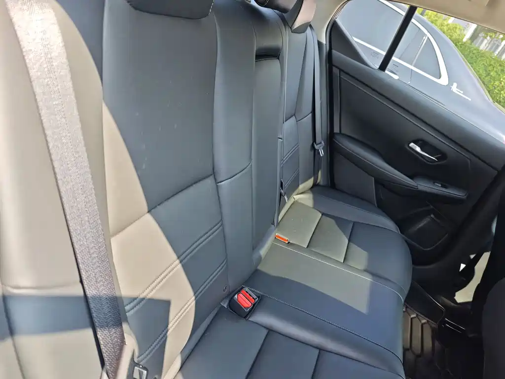 Nissan Sylphy 2022 — фото 14