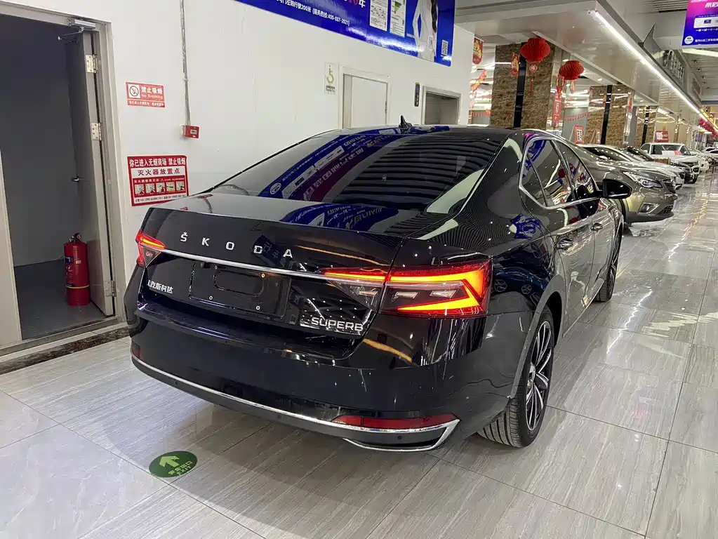 Skoda Superb 2023