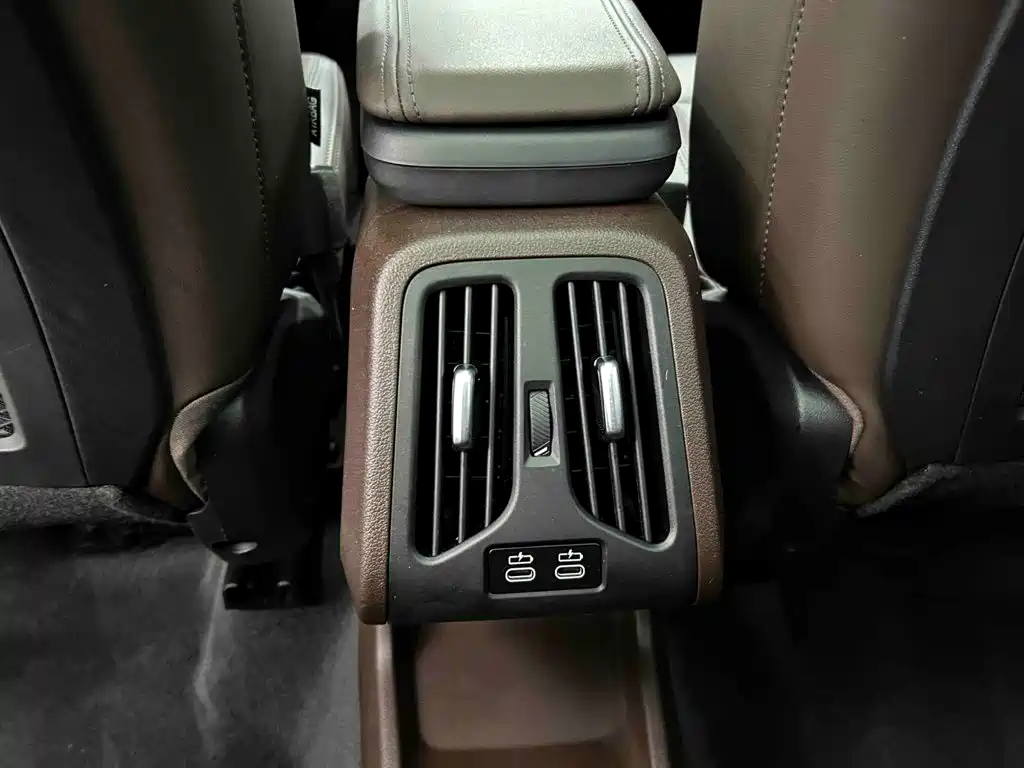 BMW X1 2023 — фото 16