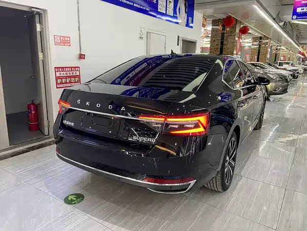 Skoda Superb 2023