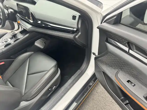 Changan UNI-V 2022