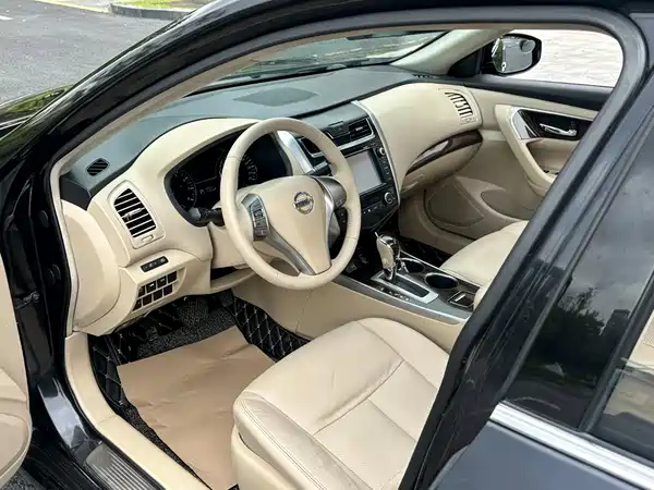 Nissan Teana 2015