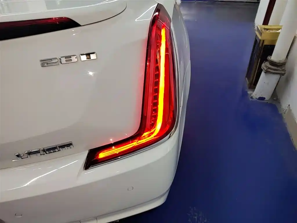 Cadillac XTS 2019 — фото 8