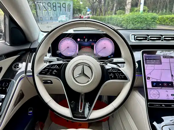 Mercedes-Benz Maybach S-Class 2025