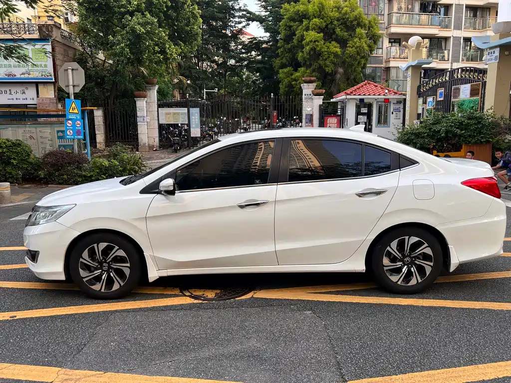 Honda Crider 2016