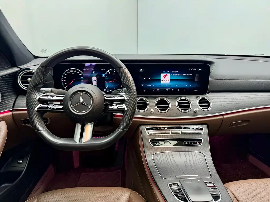 Mercedes-Benz E-Class 2022 — фото 19