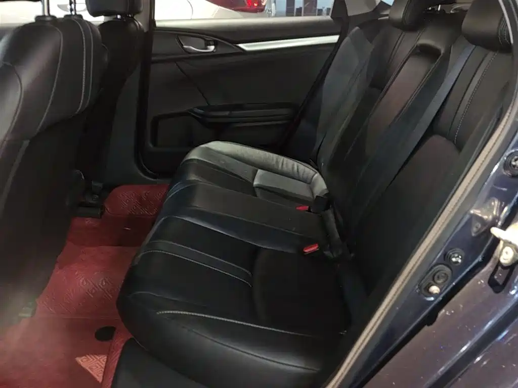 Honda Civic 2019 — фото 17