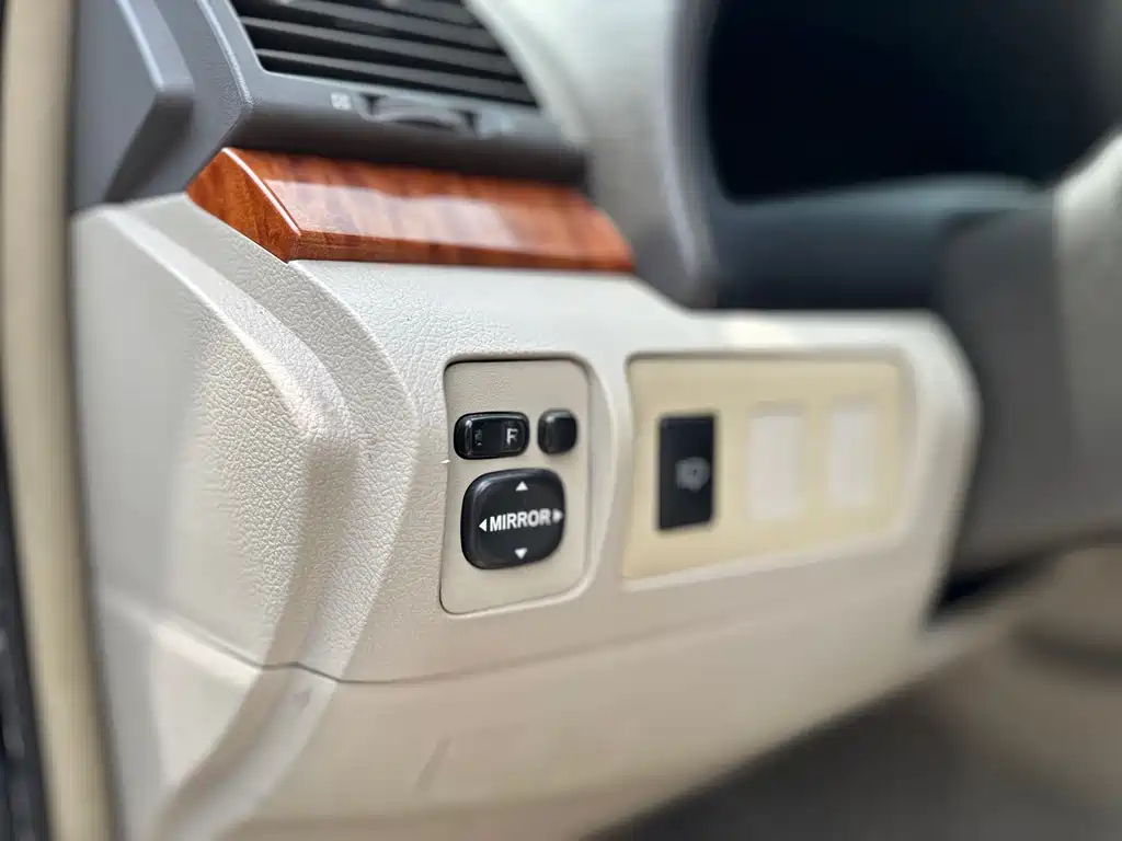 Toyota Camry 2007 — фото 10