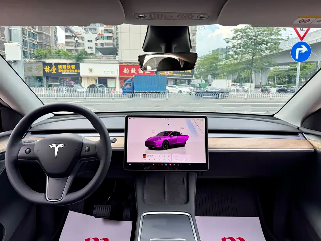 Tesla Model Y 2022 — фото 12