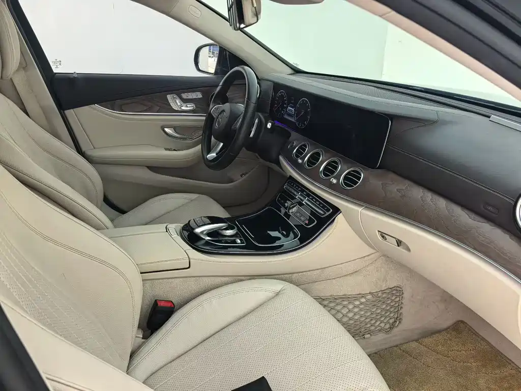 Mercedes-Benz E-Class 2016 — фото 6