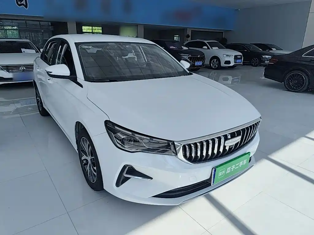 Geely Emgrand 2024