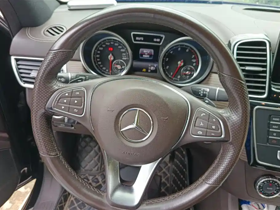 Mercedes-Benz GLE 2018 — фото 14
