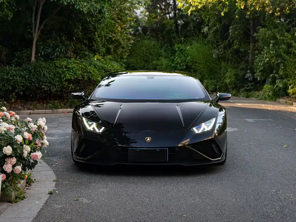 Lamborghini Huracán 2021