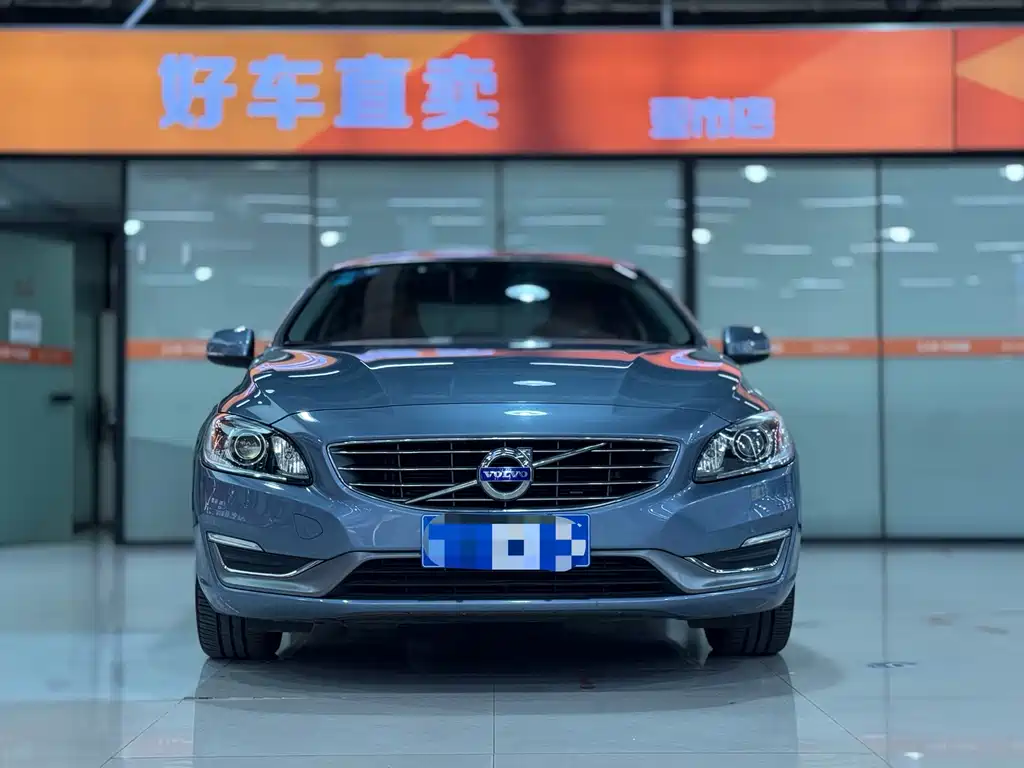 Volvo S60 2017 — фото 2