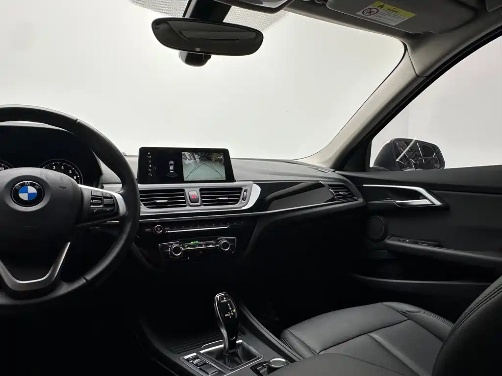 BMW 1 Series 2020 — фото 15