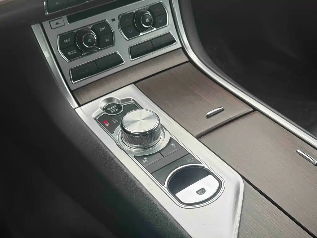 Jaguar XF 2014 — фото 7