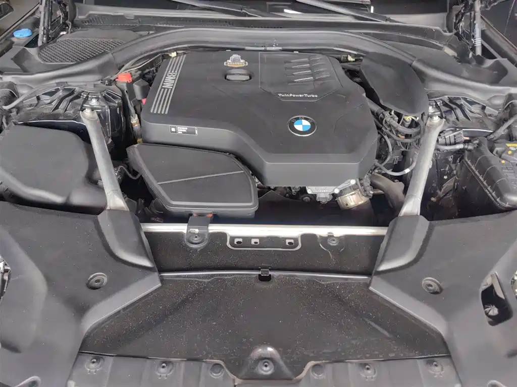 BMW 5 Series 2022 — фото 13