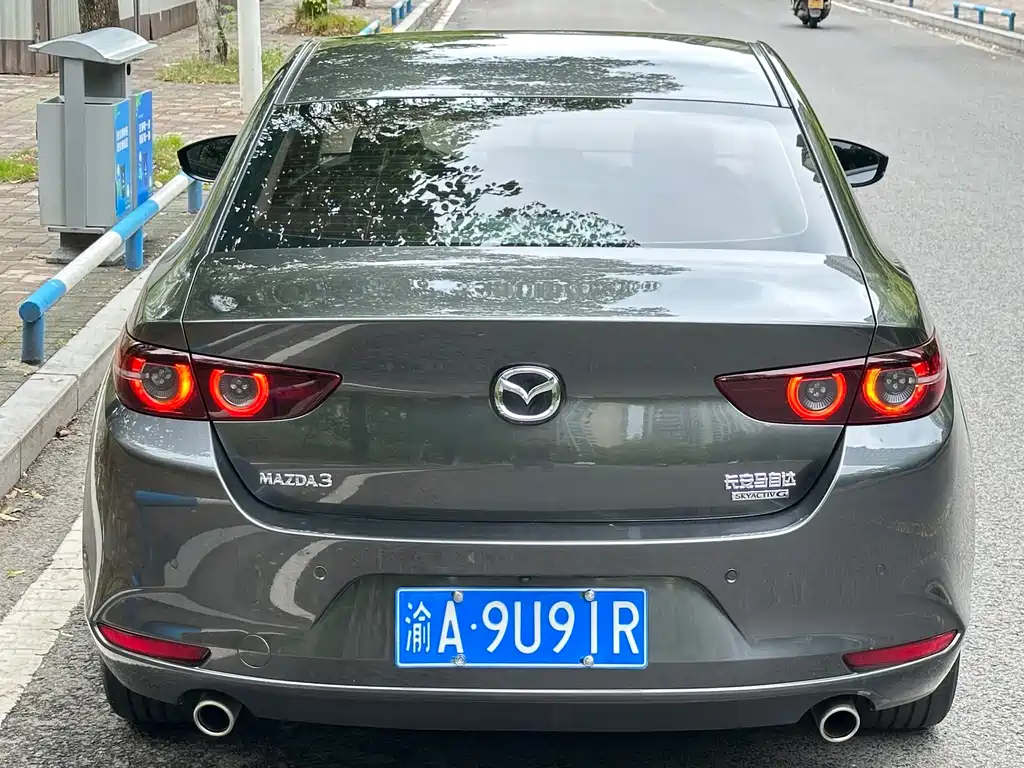 Mazda 3 Axela 2021