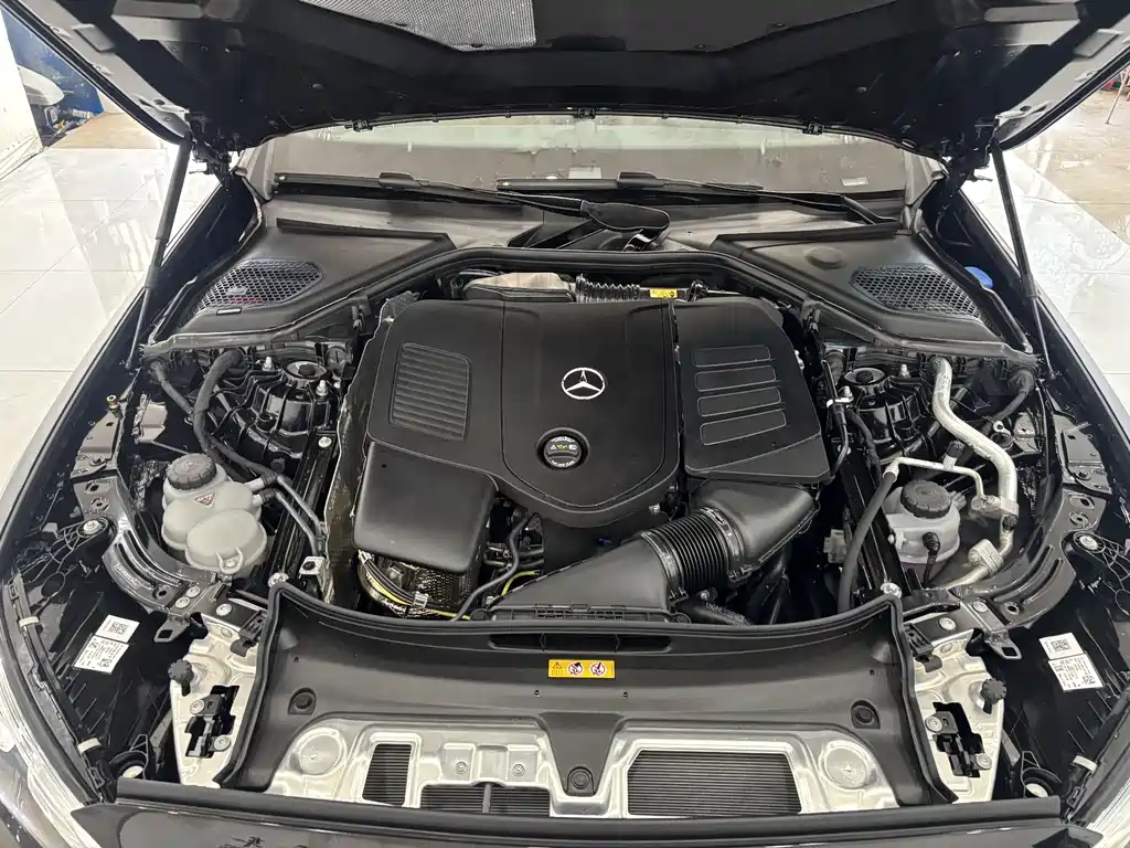 Mercedes-Benz E-Class 2025 — фото 30
