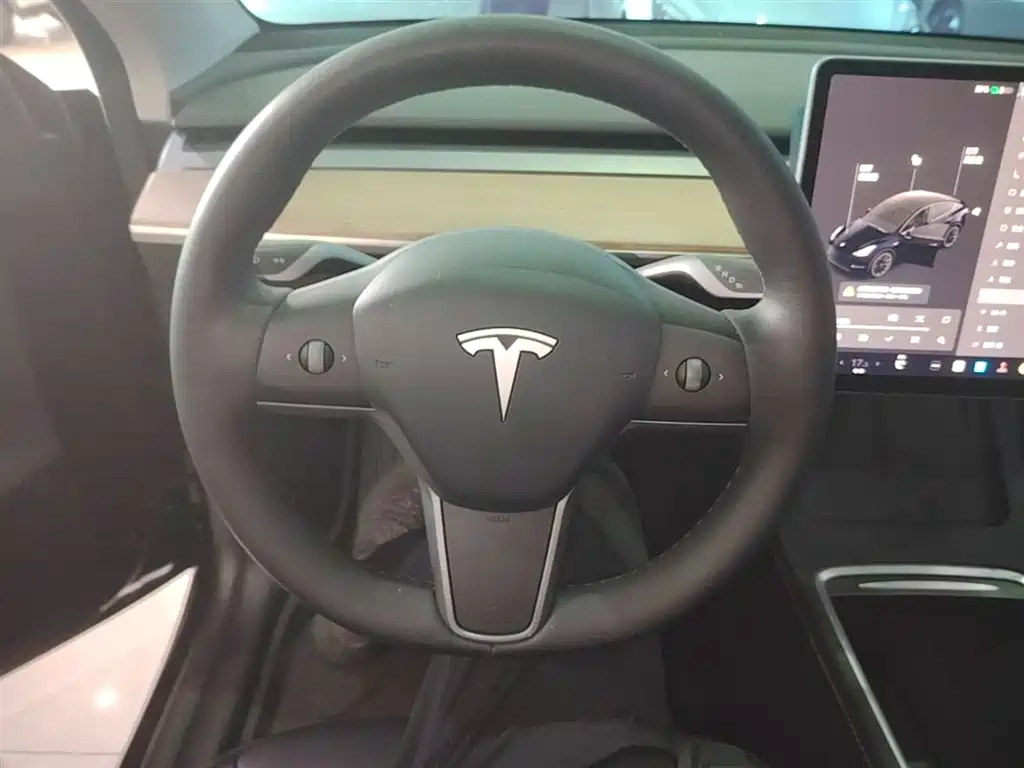 Tesla Model Y 2022 — фото 11
