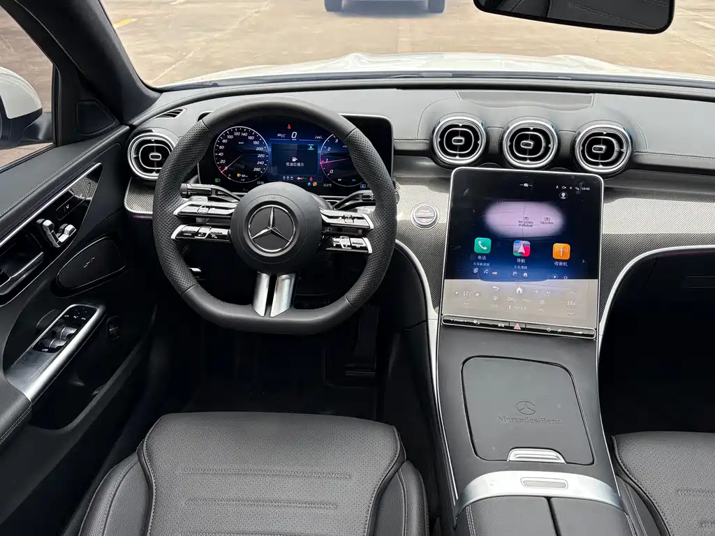 Mercedes-Benz C-Class 2025 — фото 8