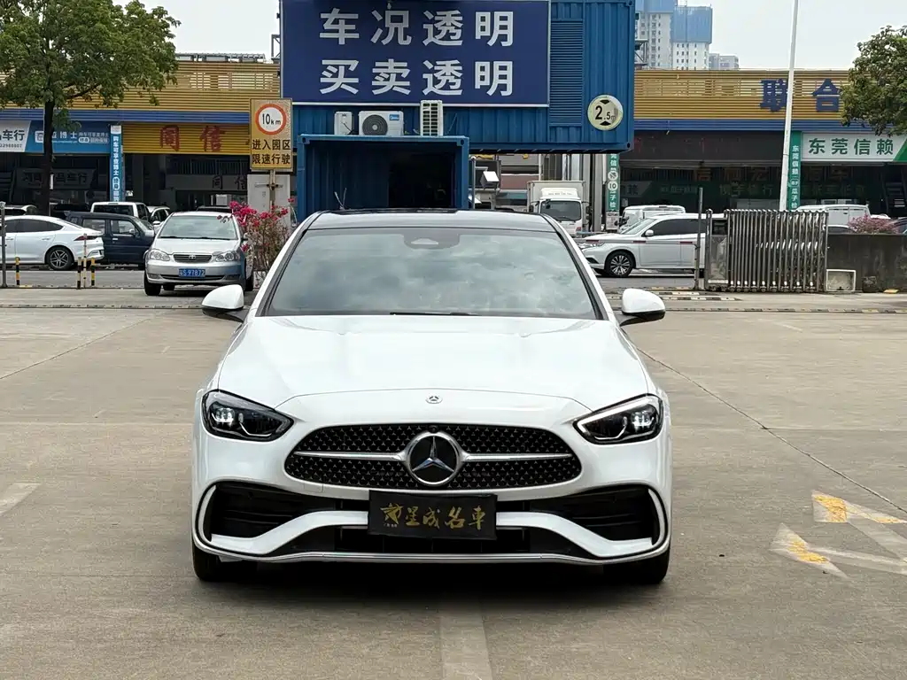 Mercedes-Benz C-Class 2025