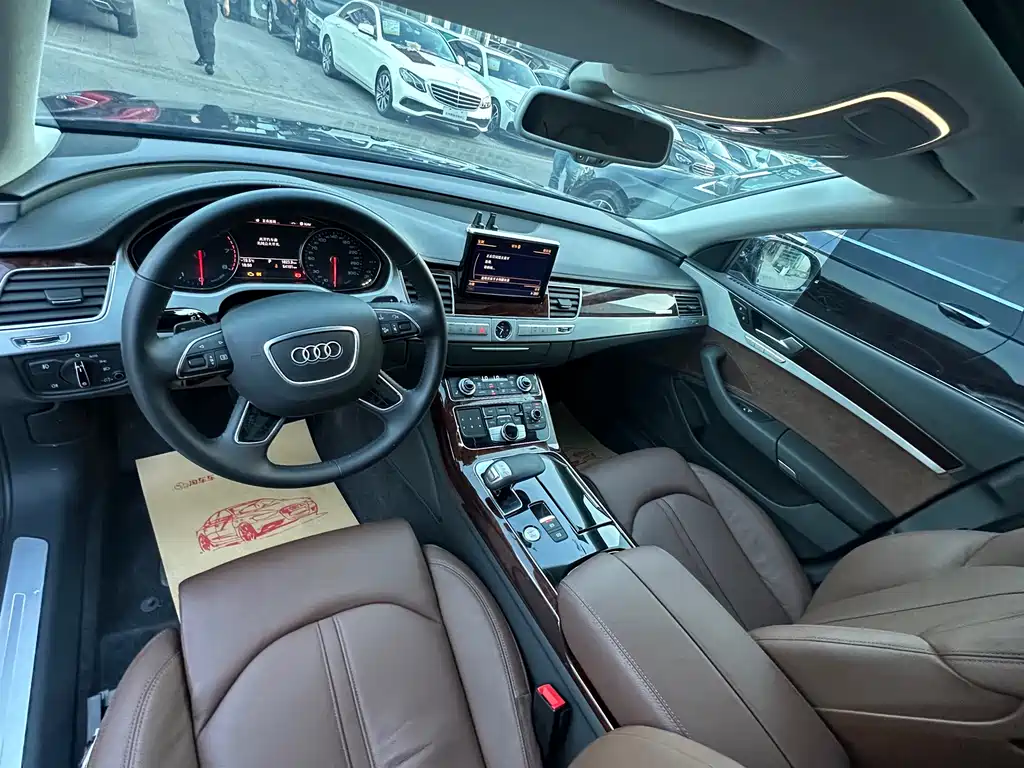 Audi A8 2014 — фото 16