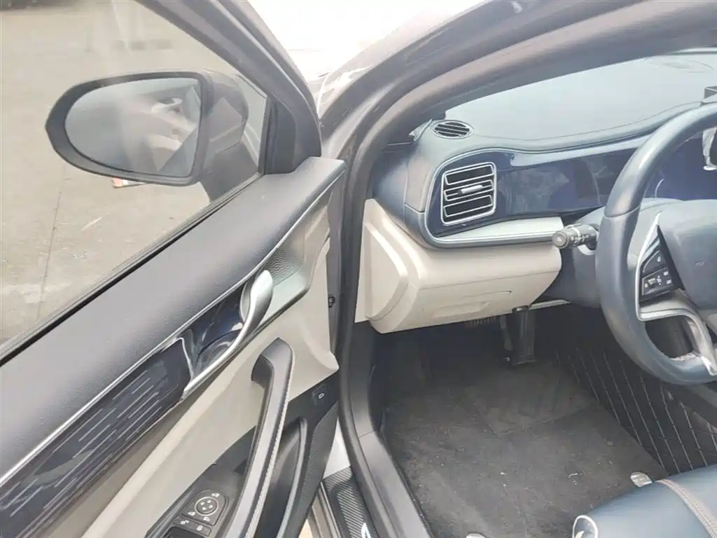 BYD Qin PLUS 2023 — фото 16