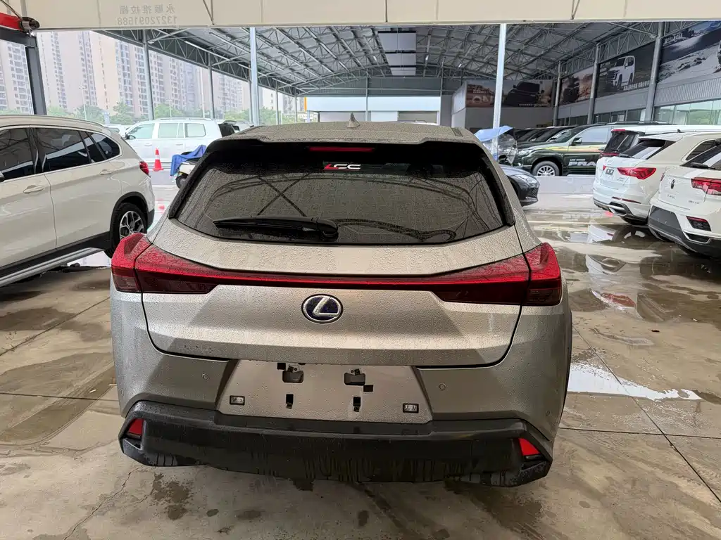 Lexus UX New Energy 2021 — фото 3