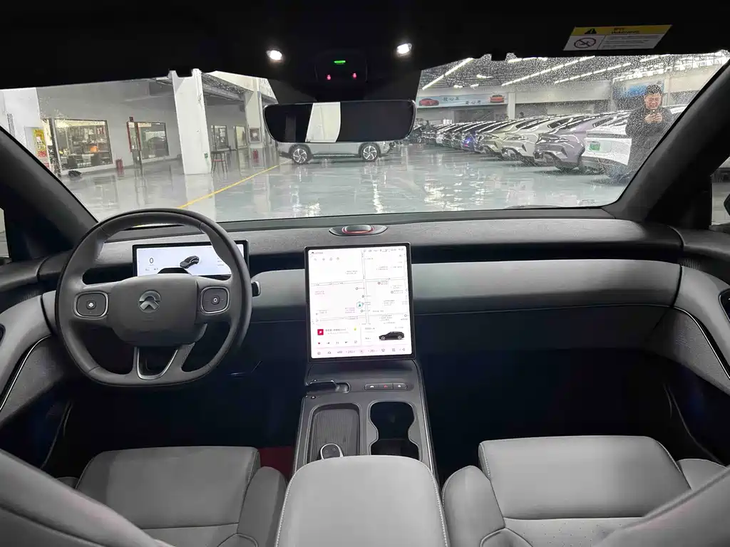 NIO ET5T 2025