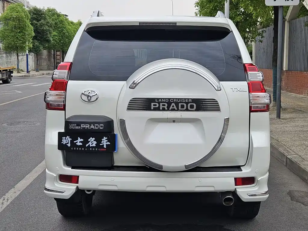 Toyota Prado 2015 — фото 23