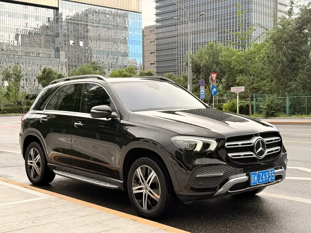 Mercedes-Benz GLE 2020 — фото 2