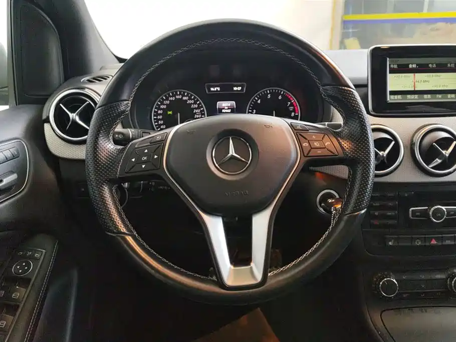 Mercedes-Benz B-Class 2014 — фото 15