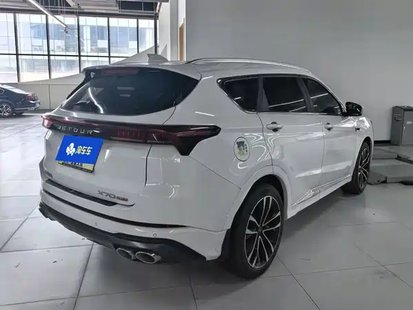 Jetour X70 PLUS 2021