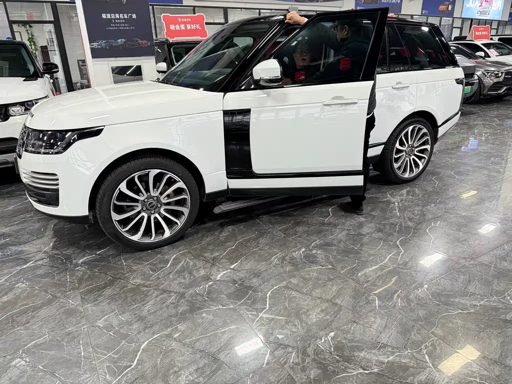 Land Rover Range Rover 2019 — фото 16