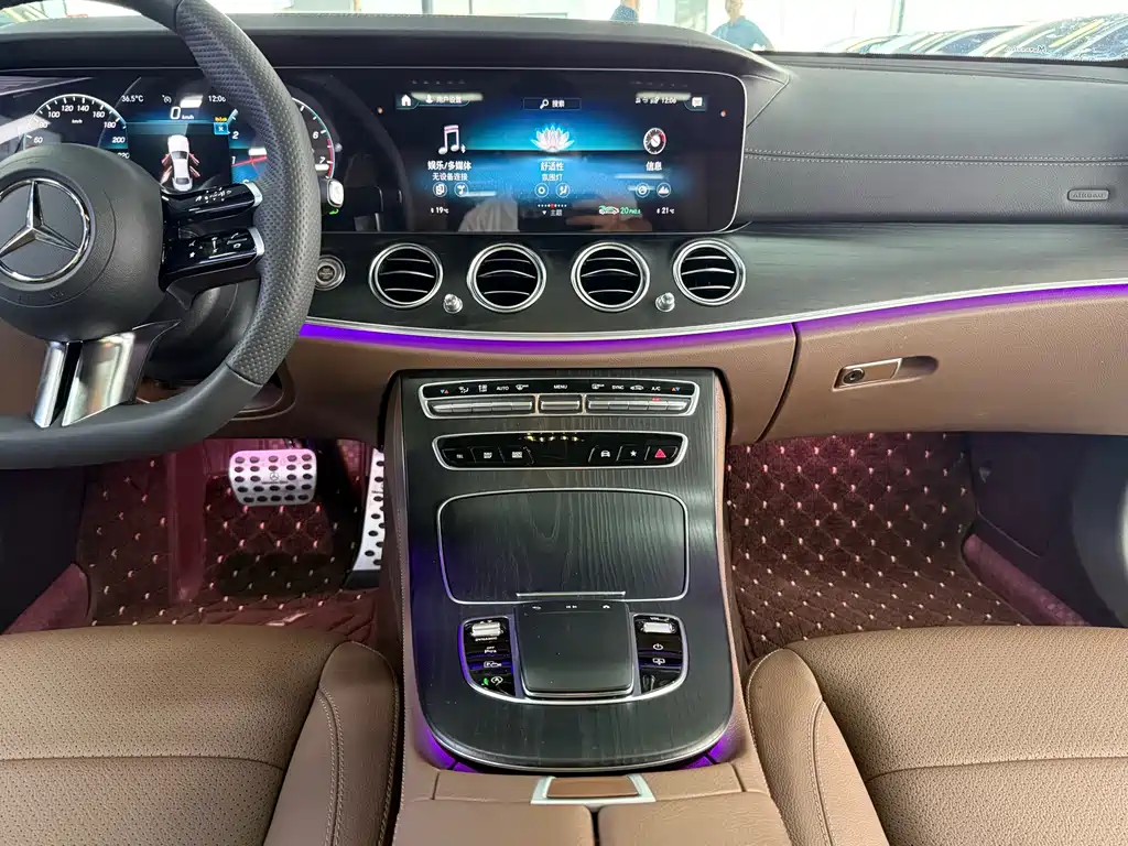 Mercedes-Benz E-Class 2023 — фото 8