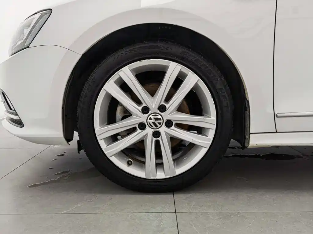 Volkswagen Sagitar 2018 — фото 17