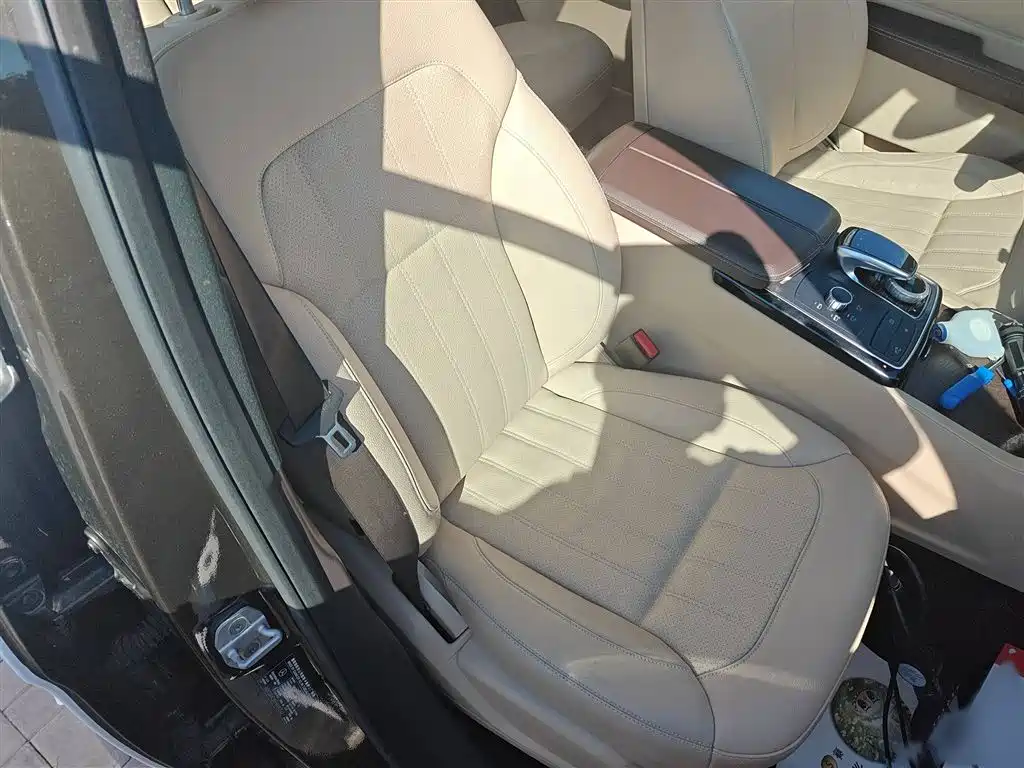 Mercedes-Benz GLE 2017 — фото 15