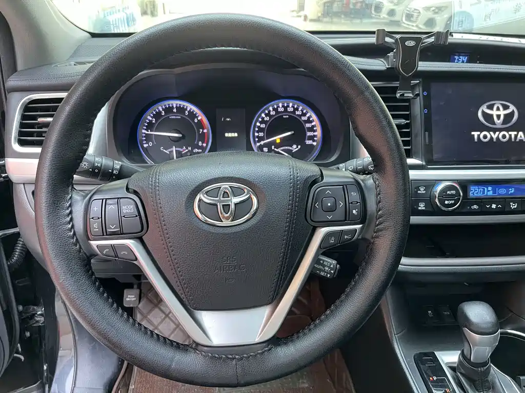 Toyota Highlander 2019 — фото 28